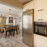 Semi Detached In Complex With Shared Semi Olympic Swimming Pool In