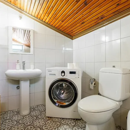 Semi Detached In Complex With Shared Semi Olympic Swimming Pool In