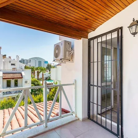 בית נופש Semi Detached In Complex With Shared Semi Olympic Swimming Pool In *
