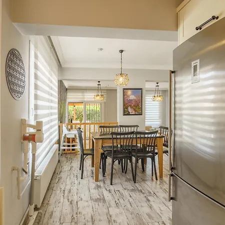 בית נופש Semi Detached In Complex With Shared Semi Olympic Swimming Pool In *