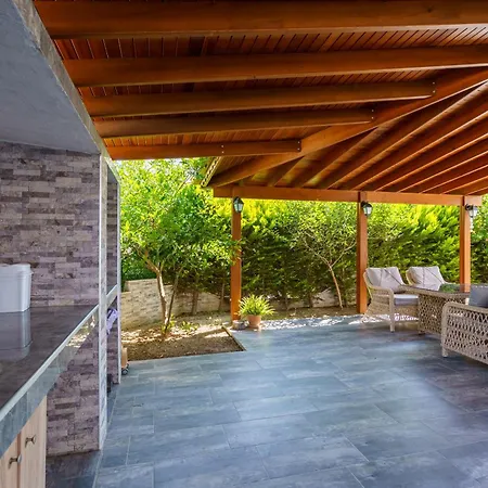 Semi Detached In Complex With Shared Semi Olympic Swimming Pool In Holiday home Kusadasi