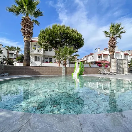 Semi Detached In Complex With Shared Semi Olympic Swimming Pool In Holiday home *
